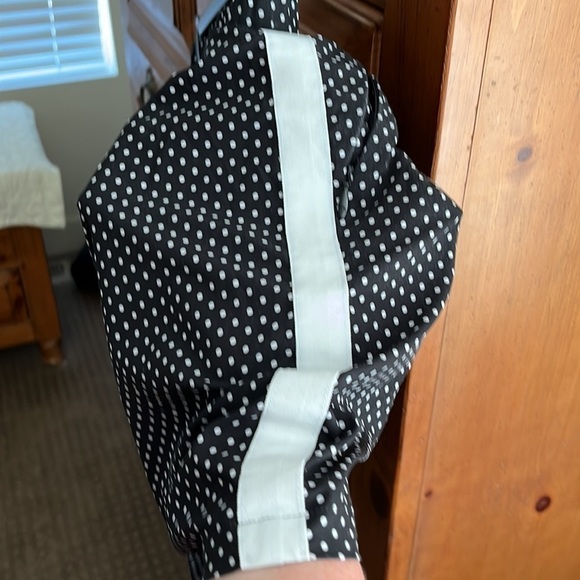 NWOT Talbots Women’s black and white skort with pockets, size large. - Picture 4 of 8